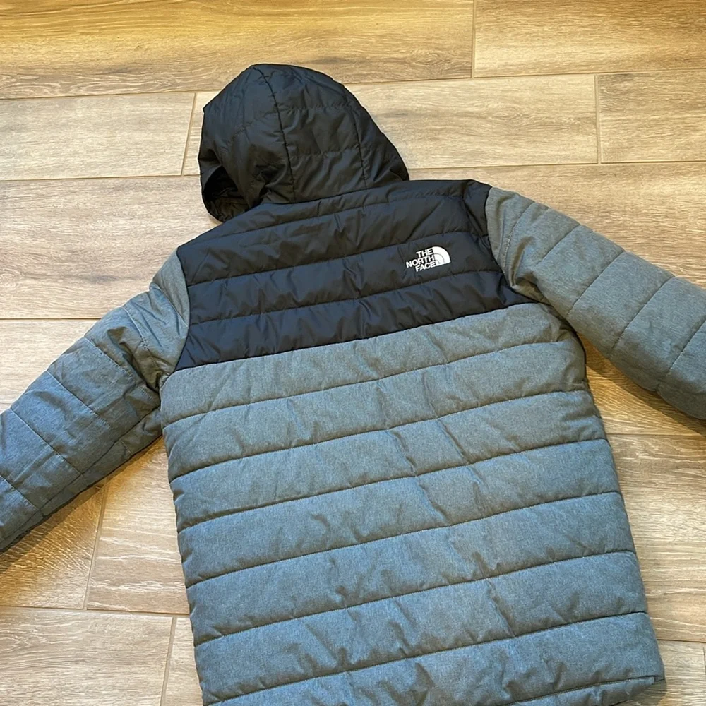 The North Face Reversible Jacket Black/Grey SMALL